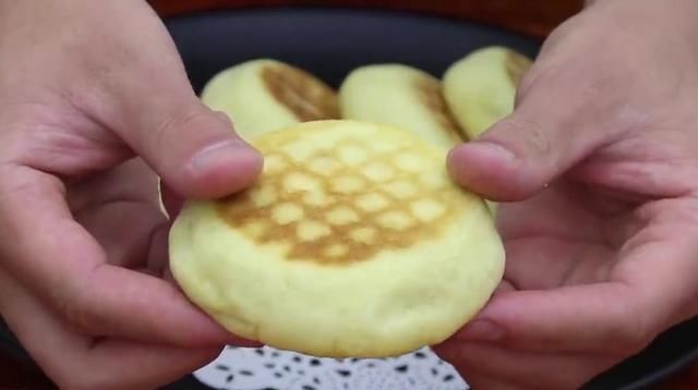  不用|玉米面新吃法，教你不用蒸也不用烤，做出来味道非常棒！