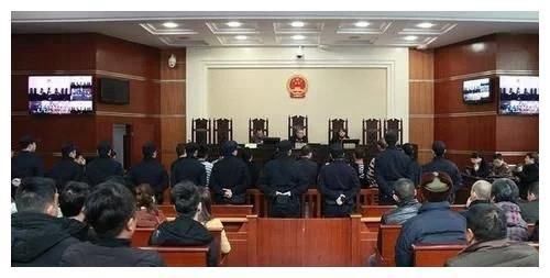 青年|当年救了溺水女孩，拒绝其报酬的江苏青年，却把女孩全家告上法庭