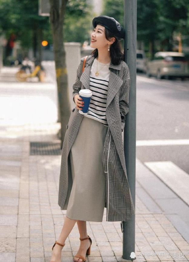  气质|秋天不流行穿西装了，今年流行的是“风衣外套”，时髦百搭显气质