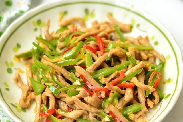 鲜嫩|青椒炒肉丝的12种做法，肉丝鲜嫩青椒爽口，开胃下饭的美味家常菜
