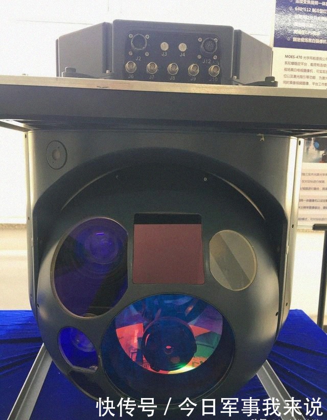 无人|不装了，就是这么豪！无人车＋无人机搭配亮相，未来（战争）可期