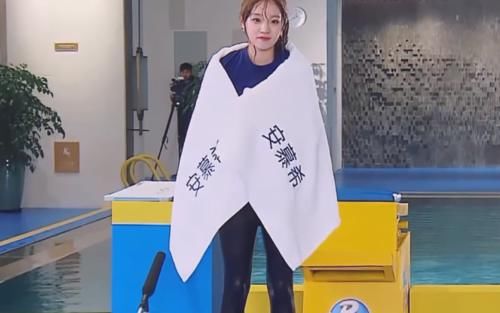  感到|宋雨琦背后的努力让人感到心酸，难怪她能成为跑男常驻嘉宾！