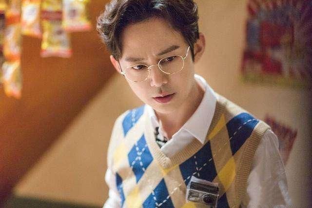  节目|多年好友节目同台，万年老好人何炅为何全程冷脸？原因竟是这样！