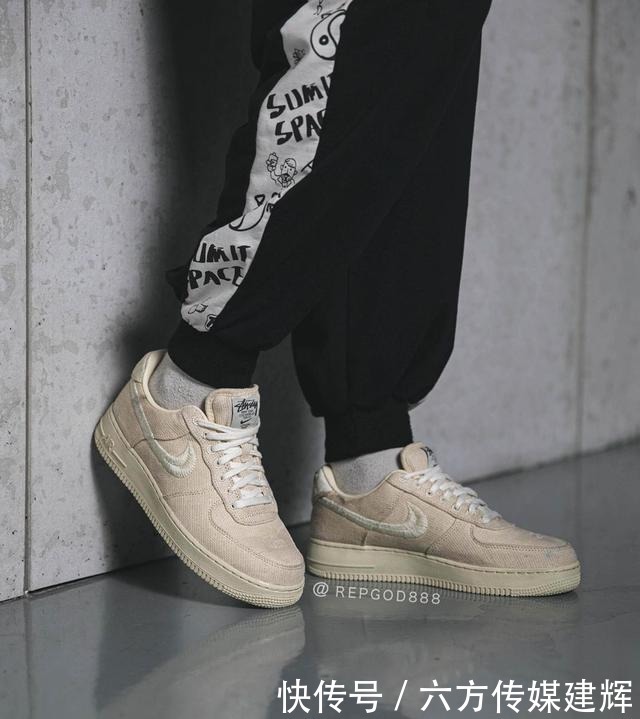 AF1|Stussy x AF1上脚果然香!两双配色你怎么选