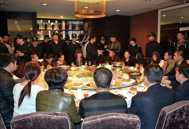 咸菜|1040传销老总上平台后的真实生活揭露:馒头和咸菜的生活,夸张吗?