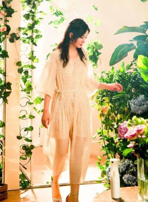  不少人|女人提升气质的6个“穿衣习惯”, 即使人到中年, 也能优雅高级