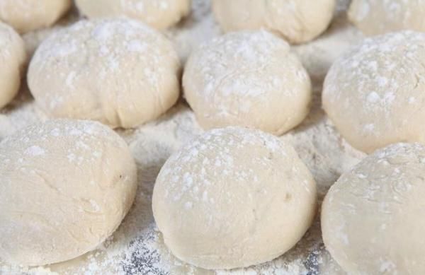  原因|和面时，为什么要加入植物油？开包子铺30年老板告诉我有3个原因