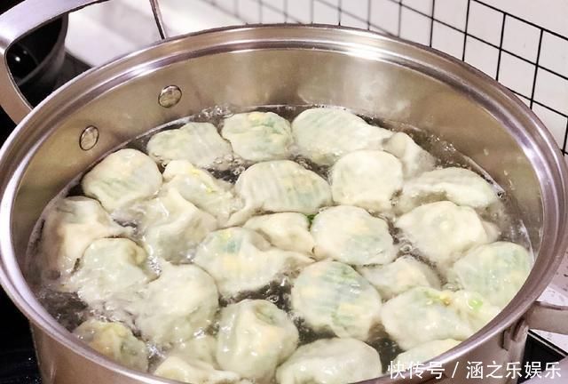 七月|七月吃饺子,试试这馅儿,2块钱1斤,比韭菜鲜,比牛肉香