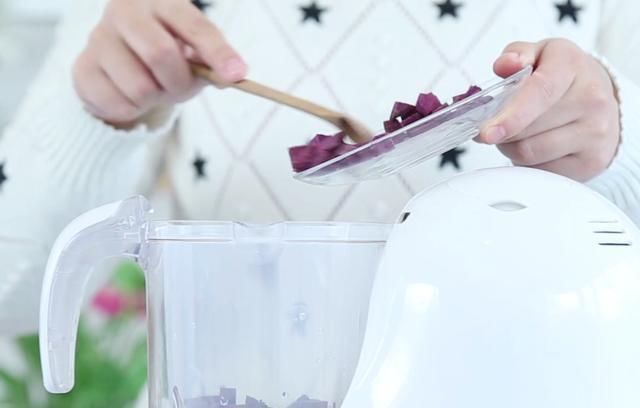 念念不忘|分享一款三色奶香发糕,甜香软嫩又营养,吃一次念念不忘