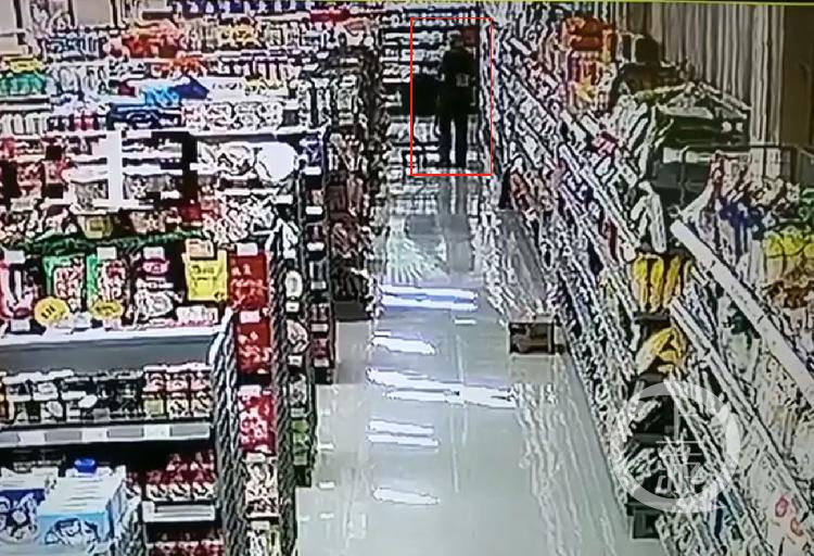 超市|爱吃甜食又没钱买 他向超市下手了
