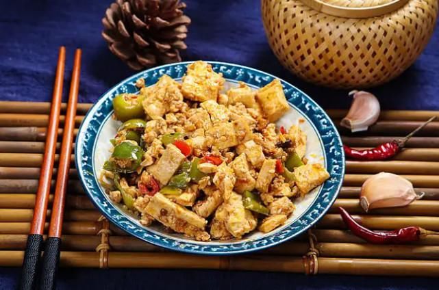  豆腐|在家做这三道菜，周末不用出去吃，一样可以过个好周末