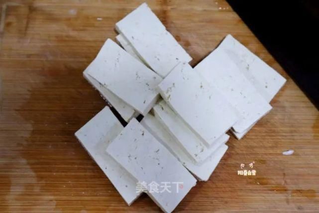 小吃|铁板豆腐:平底锅就能搞定,秒杀街边小吃