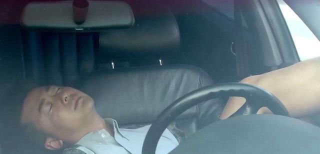  高速公路上|车主要注意，在服务区睡觉也要花钱，业主们已经蒙受了损失