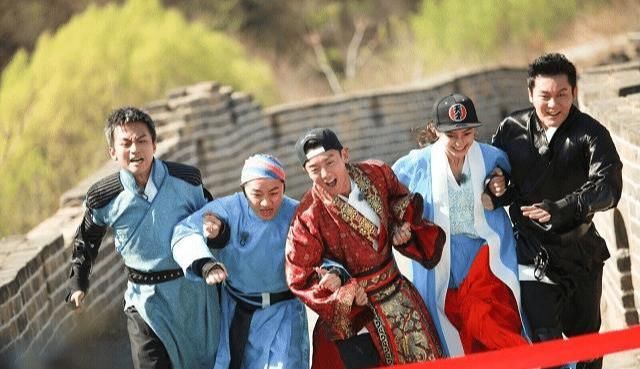  荧幕外|《跑男》迎来100期纪念日，邓超陈赫悉数登场，李晨baby郑恺泪洒现场