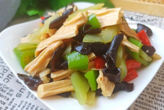  块钱|入秋了，把这3样素菜一起炒，成本2块钱，清淡营养，怎么吃都不够