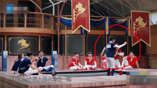  嘉宾|《奔跑吧》节目中首次，男嘉宾遭导演怒怼，女嘉宾却又怒怼男导演