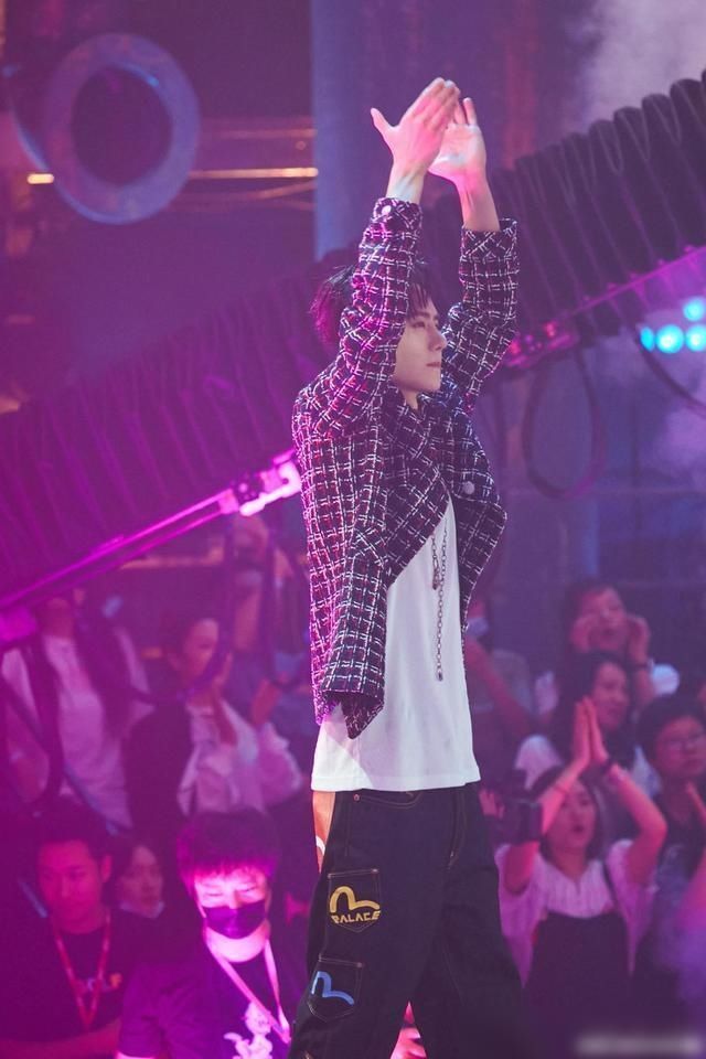  出炉|《街舞3》火舞台局势开始逆转，新十二强出炉，王一博仅剩两人