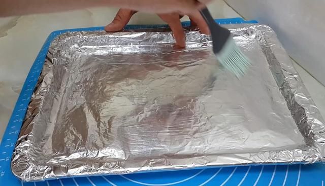  面包|面包这样做才好吃，加4个鸡蛋，蓬松暄软又香甜，学会能开店了