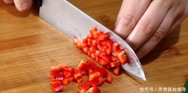 植物|这种海洋植物你吃过吗教你凉拌着吃,口感爽脆