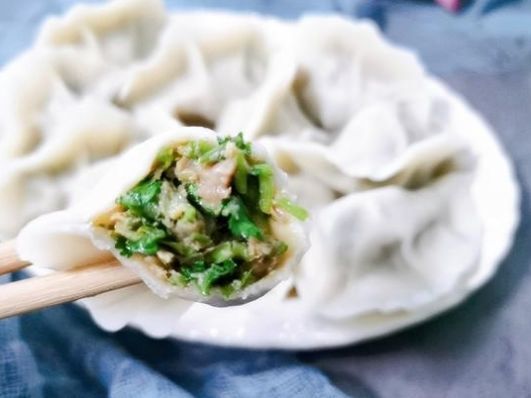 难怪|调饺子馅时,切记这2个要点,很多人不知道,难怪饺子不鲜也不香