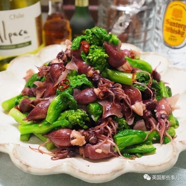  爸爸|霓虹爸爸热爱为家人制作美味菜肴，各种三明治光看着就超诱人