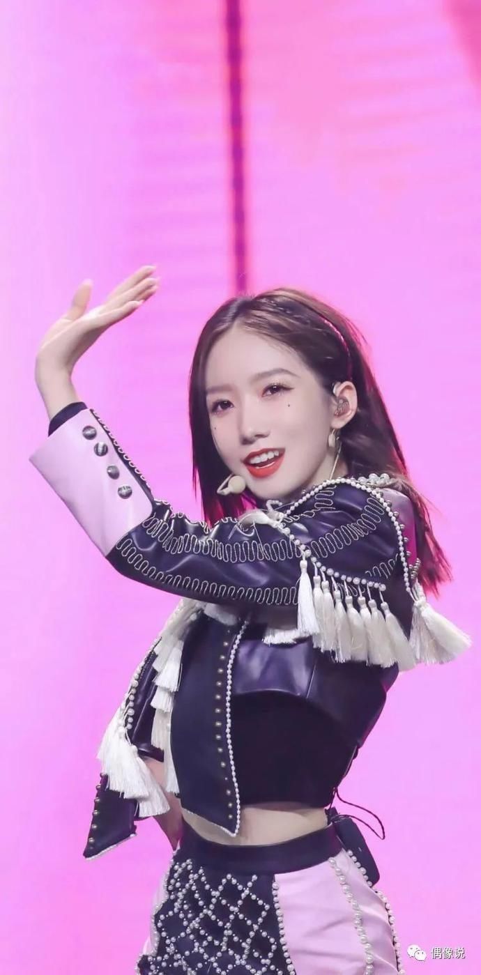  炙热的我们|晋级却不开心孟美岐愣住，杨超越被迫鞠躬，《炙热》有剧本实锤