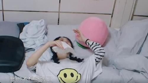  原因|《中餐厅4》赵丽颖无奈落泪！得知原因后，网友：活该你这么红