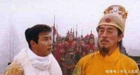  朱元璋|朱元璋问沈万三，桌上的猪蹄叫什么？沈万三说3个字躲过一劫