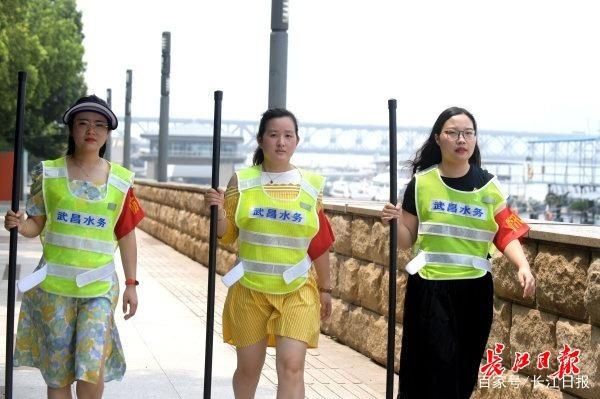  战场|才下抗疫战场，又上一线巡堤，这几位“80后”宝妈不简单