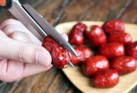 天坚持吃一|广式五红汤,我隔两天必吃一次,滋补气血,用料普通做法简单