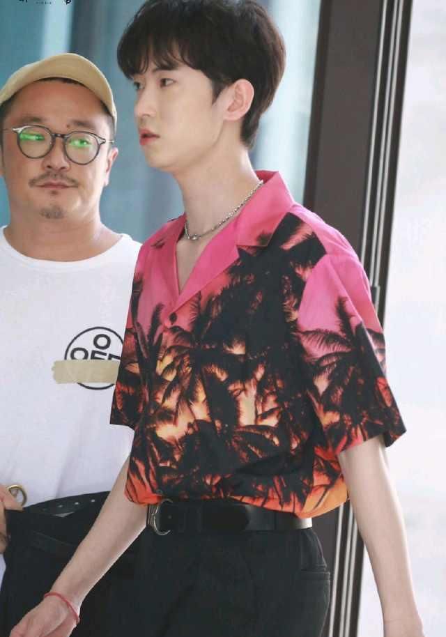  李汶翰|《完美的夏天》路透，吴宣仪甜美，李汶翰时尚，最期待是呆萌的她