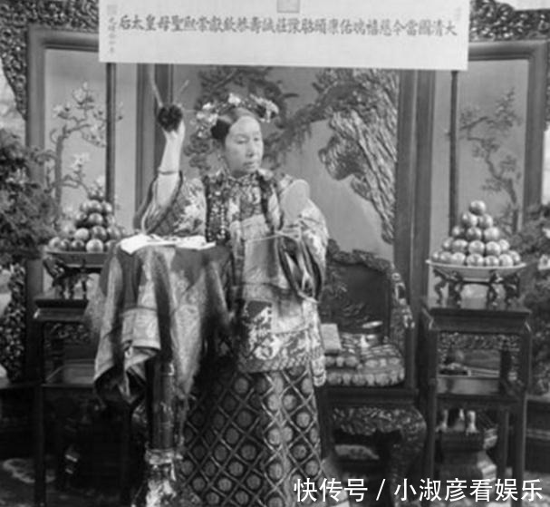 瘦弱|罕见的清朝老照片！图三男子是禁卫军，这么瘦弱的人还能做武官！