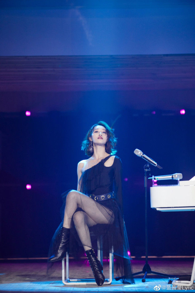  节目|郑希怡 不吃蓝盈莹撒娇那一套