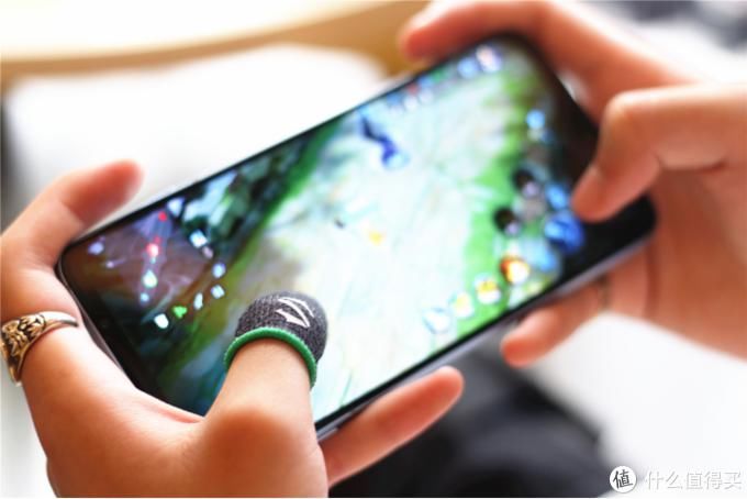  屏幕|新鲜发布：腾讯黑鲨3S手机全面体验，想了解啥看这篇