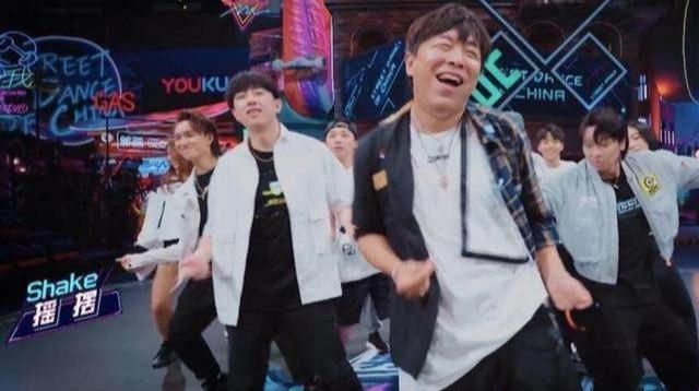  街舞|《街舞3》王一博虚心学习krump，看张艺兴的举动，网友: 优秀！