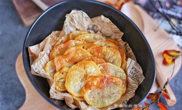  土豆|这6种小吃，喷香馋人，吃着很过瘾，做法不难，家人都爱吃