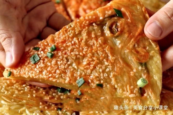 家人|夏天,土豆别再炒着吃了,试试此做法,暄软劲道,家人爱吃