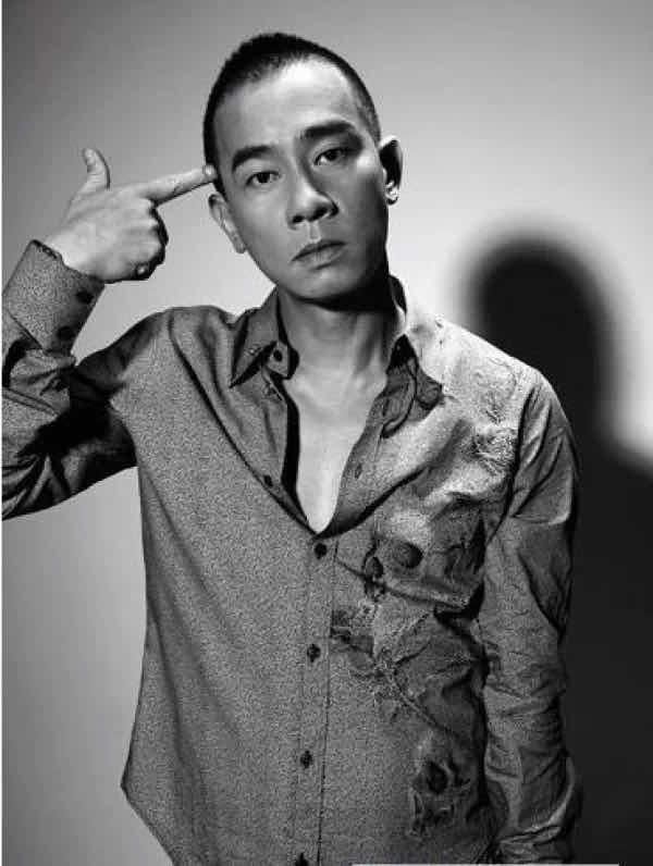 应采儿|与陈小春街上争吵,陈小春收“暧昧短信”,应采儿手撕“小三”