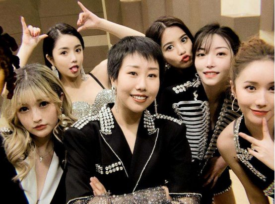  出身|上官喜爱你知道吗？草根出身的强势明星，如今已组建自己组合