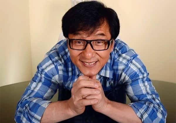  咬伤|盘点曾经被狗咬伤的八大明星，谁最让人心疼？