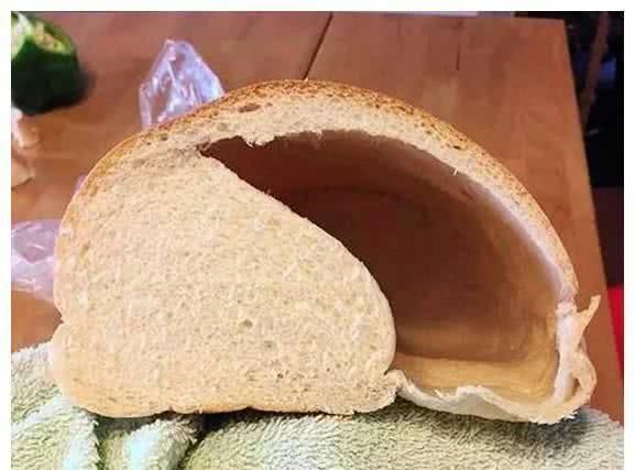 半空|五款包装好看的小零食，其实在“偷工减料”，面包一半实心一半空