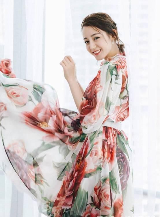 真人|迪丽热巴真人长啥样？直播截图放大后，无滤镜状态太真实