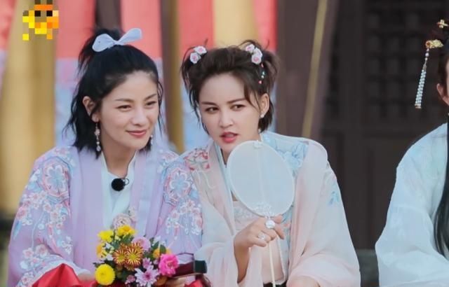  胡可|妻旅4：张歆艺夸沙溢笑起来可爱，胡可的反应，是亲老婆没错了