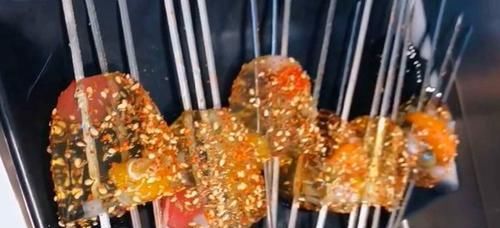  西瓜|万物皆可“烧烤”，忍了草莓，躲过了西瓜，看到冰棍：彻底服了