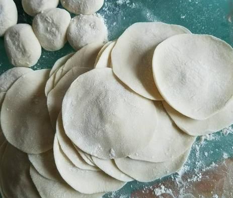 下锅|煮冻饺子,最忌直接下锅!学会这样做,饺子不开裂,和刚包的一样