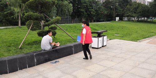 上岗|“百名志愿者劝导员”上岗，助力咸阳湖文明游览新风尚