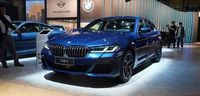 换代|换代宝马5系亮相！换装12.3英寸大屏，6.7秒破百