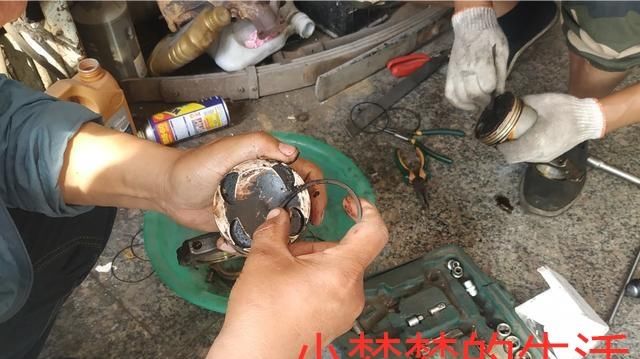  顽固性积碳|燃油宝添加剂能给汽车清理积碳吗？