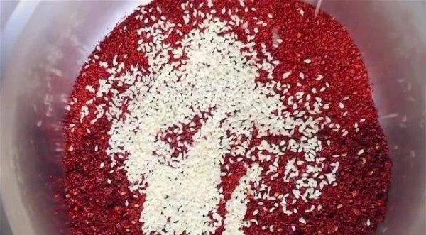  辣椒粉|饭店的辣椒油为什么那么香？大厨告诉你：少了这一样，香味少一半