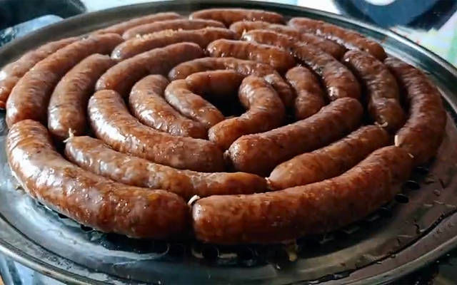  糯米|软软糯糯的糯米肠，开锅那一刻馋了，吃了一口就忘不了